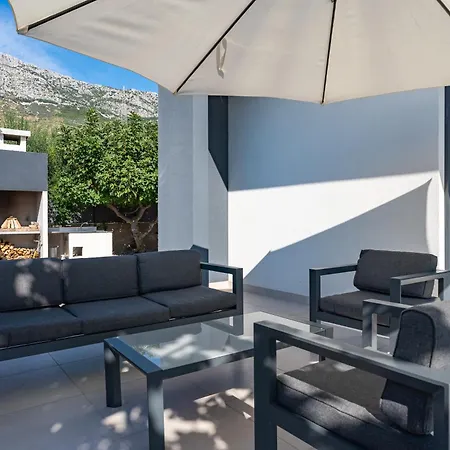 Magdalena Villa Kastela