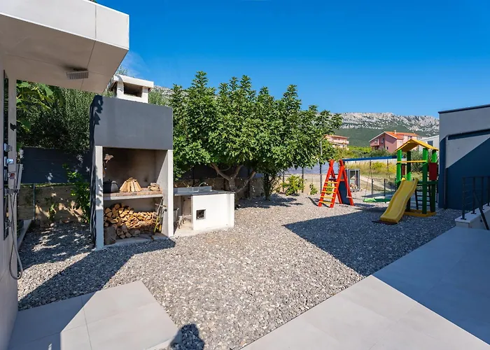 Magdalena Villa Kastela